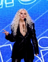 Christina_Aguilera_-_Billboard_Women_In_Music_Speech_-_Xtina_Daily_0016.jpg