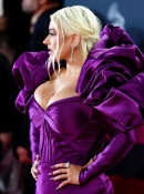 Christina_Aguilera_-_Latin_Grammys_2022_-_Arrivals_-_XtinaDaily_39.jpg