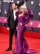 Christina_Aguilera_-_Latin_Grammys_2022_-_Arrivals_-_XtinaDaily_45.jpg