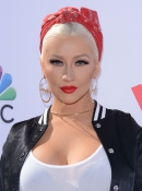 Christina_Aguilera_-_The_Voice_Karaoke_For_Charity_in_West_Hollywood_21_04_2016_11.jpg