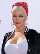 Christina_Aguilera_-_The_Voice_Karaoke_For_Charity_in_West_Hollywood_21_04_2016_12.jpg