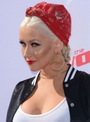 Christina_Aguilera_-_The_Voice_Karaoke_For_Charity_in_West_Hollywood_21_04_2016_17.jpg