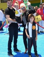 Filename=Christina_Aguilera_-__Emoji__Premiere_in_Los_Angeles_on_July_23-68.jpg
Filesize=445KiB
Dimensions=1800x2603
Date added=Jan 14, 2019 Christina_Aguilera_-__Emoji__Premiere_in_Los_Angeles_on_July_23-68.jpg