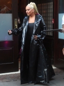 Christina_Aguilera_Daily_-__Spotted_out_in_New_York_City_-_0003.jpg