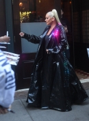 Christina_Aguilera_Daily_-__Spotted_out_in_New_York_City_-_0008.jpg