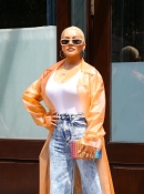 Christina_Aguilera_Daily_-__Spotted_out_in_New_York_City_June_27_2_-_0003.jpg