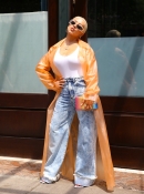 Christina_Aguilera_Daily_-__Spotted_out_in_New_York_City_June_27_2_-_0004.jpg