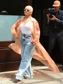 Christina_Aguilera_Daily_-__Spotted_out_in_New_York_City_June_27_2_-_0017.jpg
