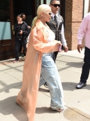 Christina_Aguilera_Daily_-__Spotted_out_in_New_York_City_June_27_2_-_0024.jpg
