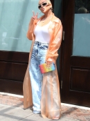 Christina_Aguilera_Daily_-__Spotted_out_in_New_York_City_June_27_2_-_0029.jpg