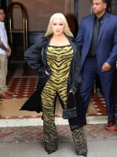 Christina_Aguilera_Daily_-__Spotted_out_in_New_York_City_June_28_1_-_0031.jpg