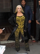 Christina_Aguilera_Daily_-__Spotted_out_in_New_York_City_June_28_1_-_0043.jpg