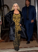Christina_Aguilera_Daily_-__Spotted_out_in_New_York_City_June_28_2_-_0013.jpg