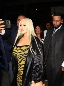 Christina_Aguilera_Daily_-__Spotted_out_in_New_York_City_June_28_2_-_0022.jpg