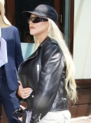 Christina_Aguilera_Daily_-__Spotted_out_in_New_York_City_June_29_2_-_0003.jpg