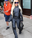 Christina_Aguilera_Daily_-_set_2_Xtina_in_NYC_June_23_-_0019.jpg