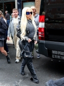 Christina_Aguilera_Daily_-_set_2_Xtina_in_NYC_June_23_-_0026.jpg