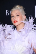 Christina_Aguilera_Harpers_Bazaar_Icons_102992517.jpg