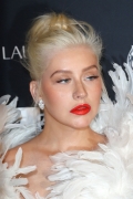 Christina_Aguilera_Harpers_Bazaar_Icons_102992525.jpg