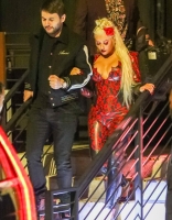 Christina_Aguilera_Late_Birthday_Party_0003.jpg