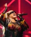 Christina_Aguilera_O2_ARENA_-_XtinaDaily_103.jpg