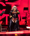 Christina_Aguilera_O2_ARENA_-_XtinaDaily_104.jpg