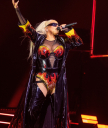 Christina_Aguilera_O2_ARENA_-_XtinaDaily_113.jpg