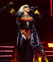 Christina_Aguilera_O2_ARENA_-_XtinaDaily_140.jpg