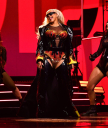 Christina_Aguilera_O2_ARENA_-_XtinaDaily_150.jpg