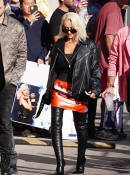 Christina_Aguilera_The_Jimmy_Kimmel_Live_October_16_-_Xtina_Daily_-_XtinaHQ_052__jpeg.jpg