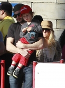 Christina_Aguilera_and_Jordan_Bratman_celebrate_their_son_Max_s_birthday_at_Legoland_in_Carlsbad_-_January_12_-_Christina_Aguilera_Daily_029.jpg
