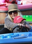 Christina_Aguilera_and_Jordan_Bratman_celebrate_their_son_Max_s_birthday_at_Legoland_in_Carlsbad_-_January_12_-_Christina_Aguilera_Daily_040.jpg