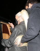 Christina_Aguilera_and_Matthew_Rutler_NiceGuy_2_April5_018.jpg