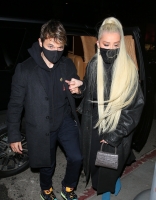 Christina_Aguilera_and_Matthew_Rutler_NiceGuy_April5_001.jpg