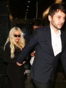 Christina_Aguilera_family_dinner_at_Avra_restaurant_in_Beverly_Hills_-_10_09_22_-_XtinaDaily_118.jpg