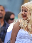 Christina_Aguilera_is_honored_with_a_Star_on_the_Hollywood_Walk_of_Fame_-_November_15_-_Christina_Aguilera_Daily_00036.jpg