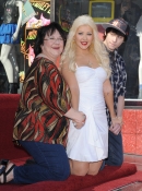 Christina_Aguilera_is_honored_with_a_Star_on_the_Hollywood_Walk_of_Fame_-_November_15_-_Christina_Aguilera_Daily_00094.jpg