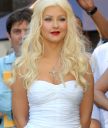 Christina_Aguilera_is_honored_with_a_Star_on_the_Hollywood_Walk_of_Fame_-_November_15_-_Christina_Aguilera_Daily_00215.jpg