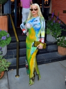 Christina_Aguilera_spotted_out_in_SoHo2C_New_York_003.jpg