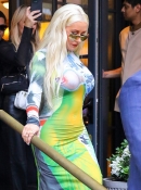 Christina_Aguilera_spotted_out_in_SoHo2C_New_York_0039.jpg