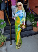 Christina_Aguilera_spotted_out_in_SoHo2C_New_York_004.jpg