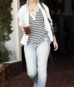 Christina_Aguilera_went_shopping_at_Fred_Segal_-_March_31_-_Christina_Aguilera_Daily_024.jpg