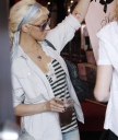 Christina_Aguilera_went_shopping_at_Fred_Segal_-_March_31_-_Christina_Aguilera_Daily_039.jpg