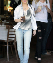 Christina_Aguilera_went_shopping_at_Fred_Segal_-_March_31_-_March_28_-_Christina_Aguilera_Daily_007.jpg
