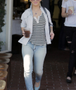 Christina_Aguilera_went_shopping_at_Fred_Segal_-_March_31_-_March_28_-_Christina_Aguilera_Daily_013.jpg