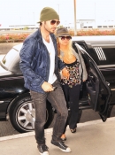 Christina_and_Matt_Depart_Lax_Airport_-_June_14_-_Christina_Aguilera_Daily_001.jpg