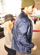 Christina_and_Matt_Depart_Lax_Airport_-_June_14_-_Christina_Aguilera_Daily_004.jpg