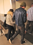 Christina_and_Matt_Depart_Lax_Airport_-_June_14_-_Christina_Aguilera_Daily_009.jpg