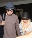 Christina_and_Matt_arriving_LAX_Airport_-_August_20_-_Christina_Aguilera_Daily_002.jpg