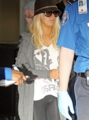 Filename=Christina_and_Matt_at_LAX_-_January_29_-_Christina_Aguilera_Daily_008.jpg
Filesize=3580KiB
Dimensions=2400x3600
Date added=Apr 11, 2023 Christina_and_Matt_at_LAX_-_January_29_-_Christina_Aguilera_Daily_008.jpg